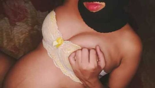 PREGNANT – NAUGHTY PREGNANT MAKING HER FIRST AMATEUR VIDEO, PREGNANT COMING ON DICK